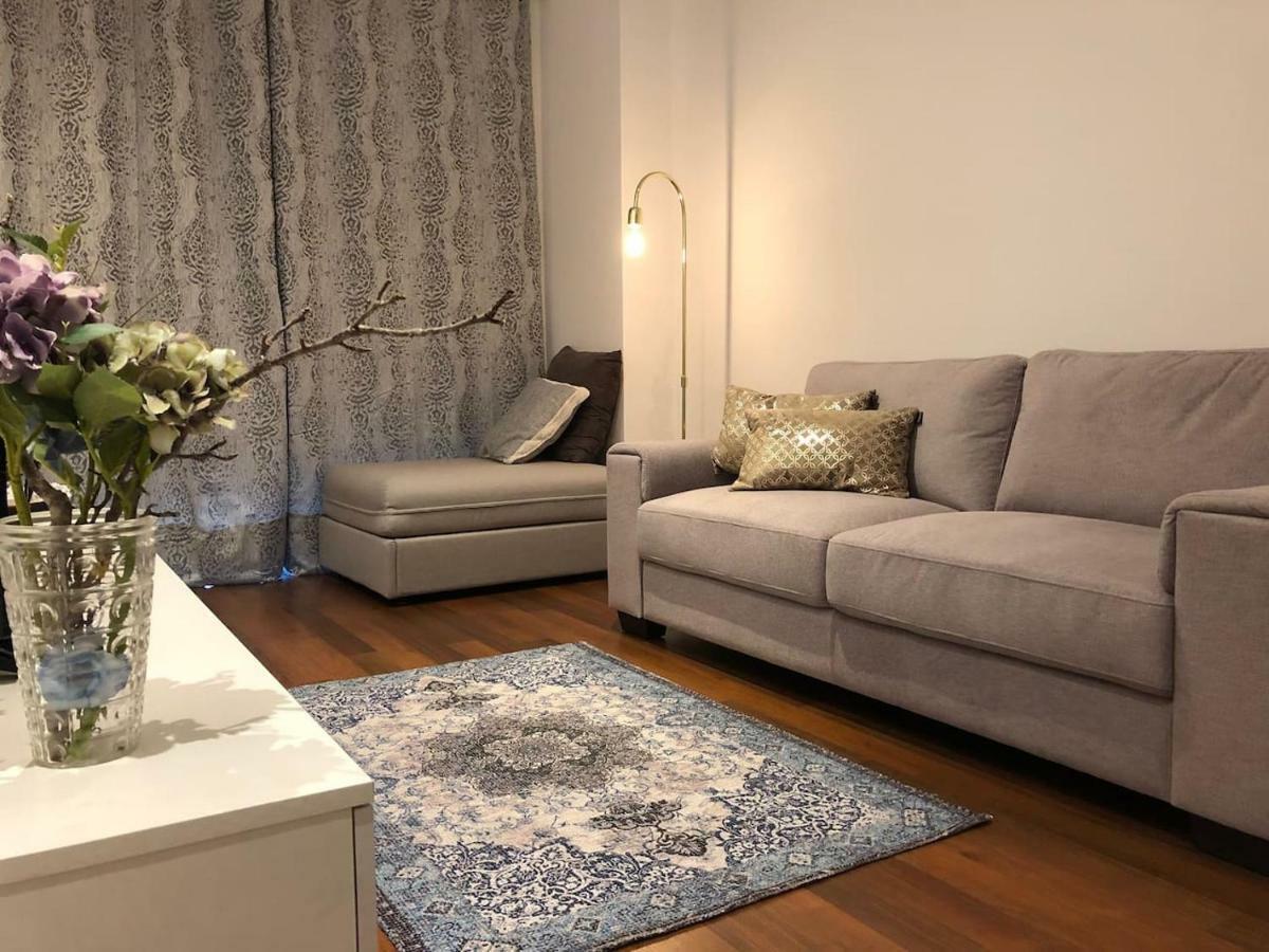 Deluxe - Train Station, Center Apartment